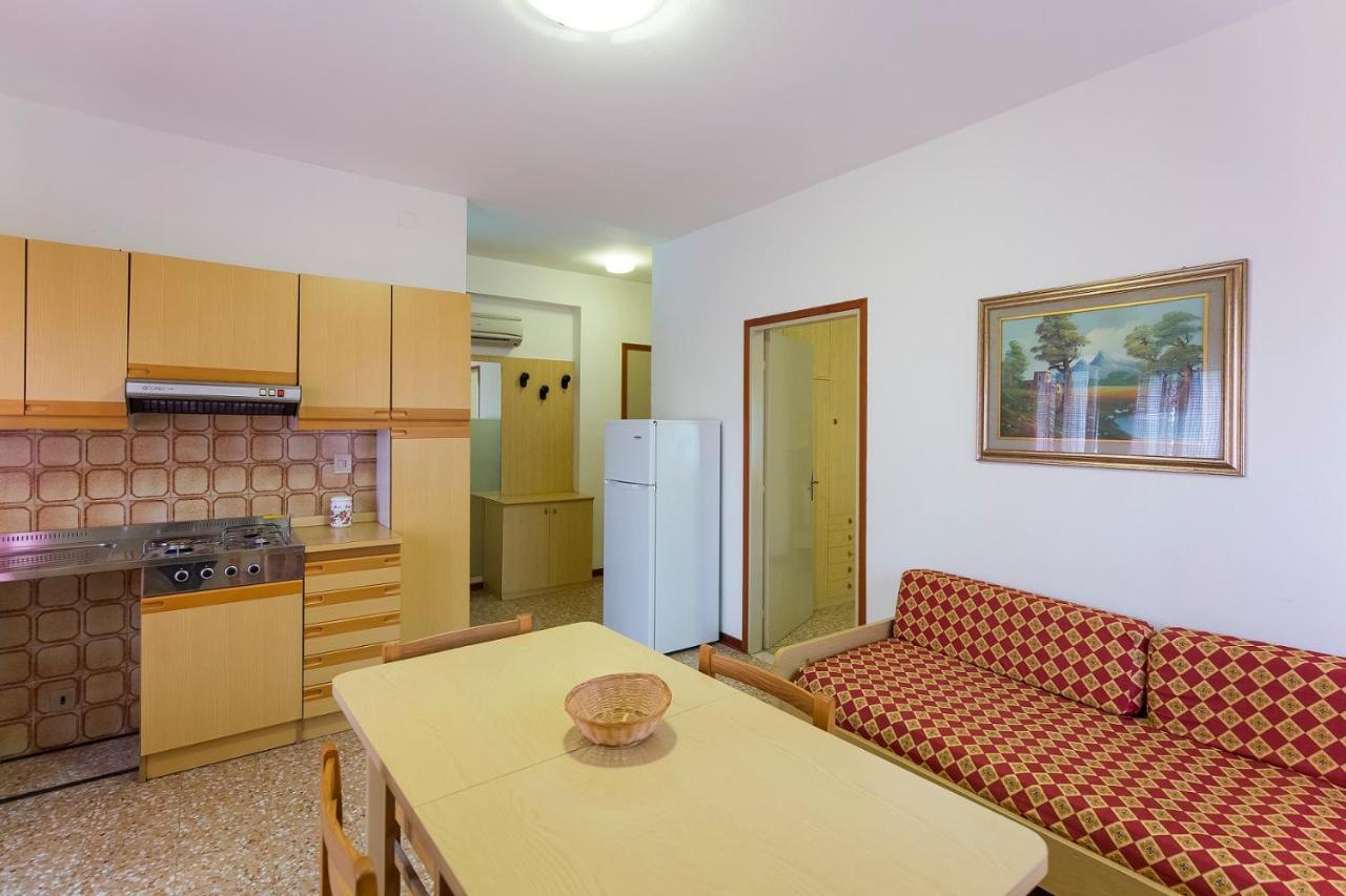 Apartamento Stella D'Oro Caorle Exterior foto