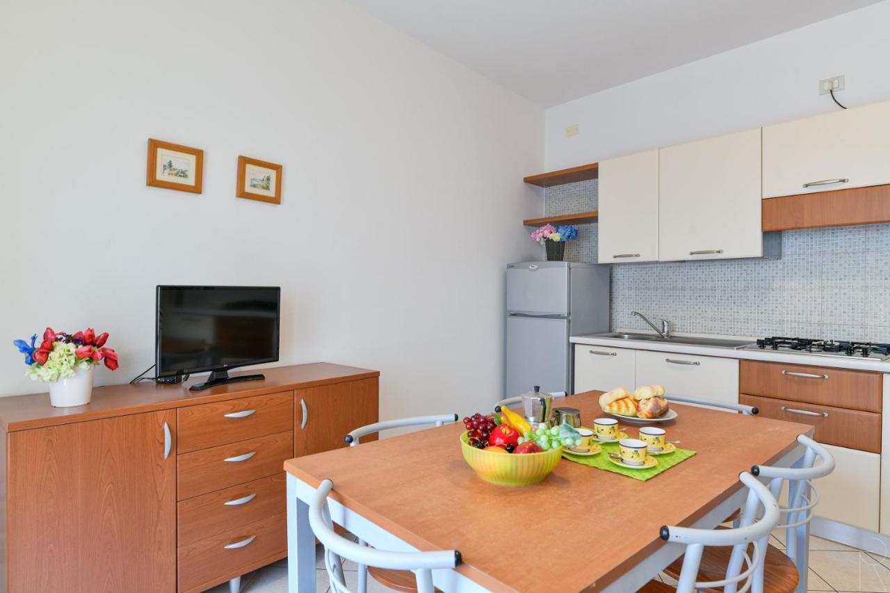 Apartamento Stella D'Oro Caorle Exterior foto