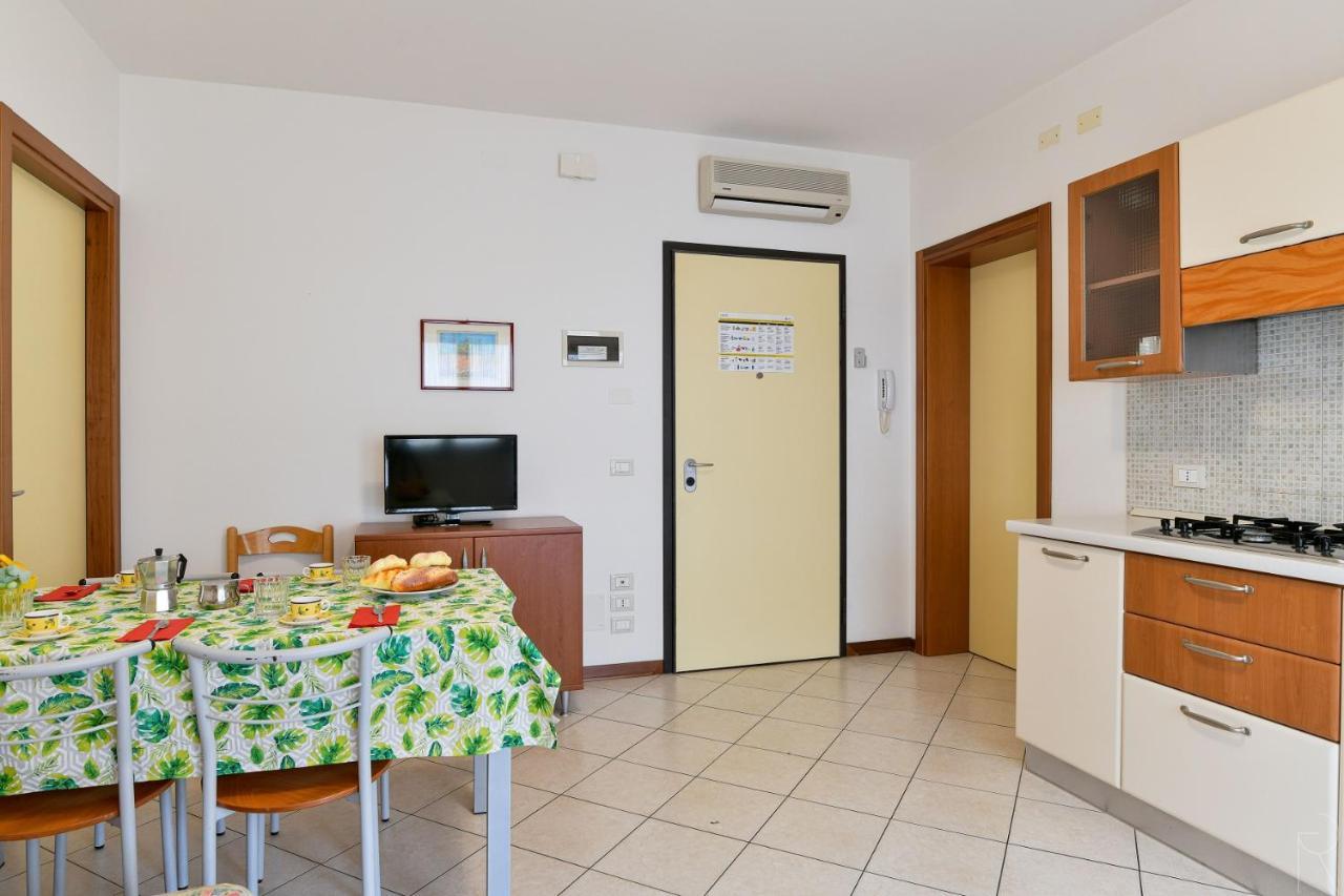 Apartamento Stella D'Oro Caorle Exterior foto